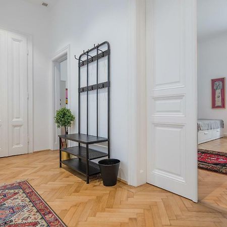 Grand Soho II Apartment Vienna Exterior photo