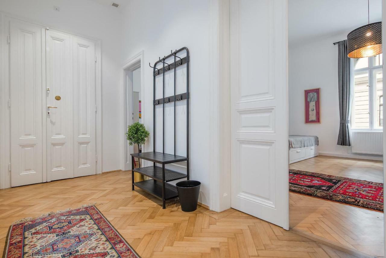 Grand Soho II Apartment Vienna Exterior photo